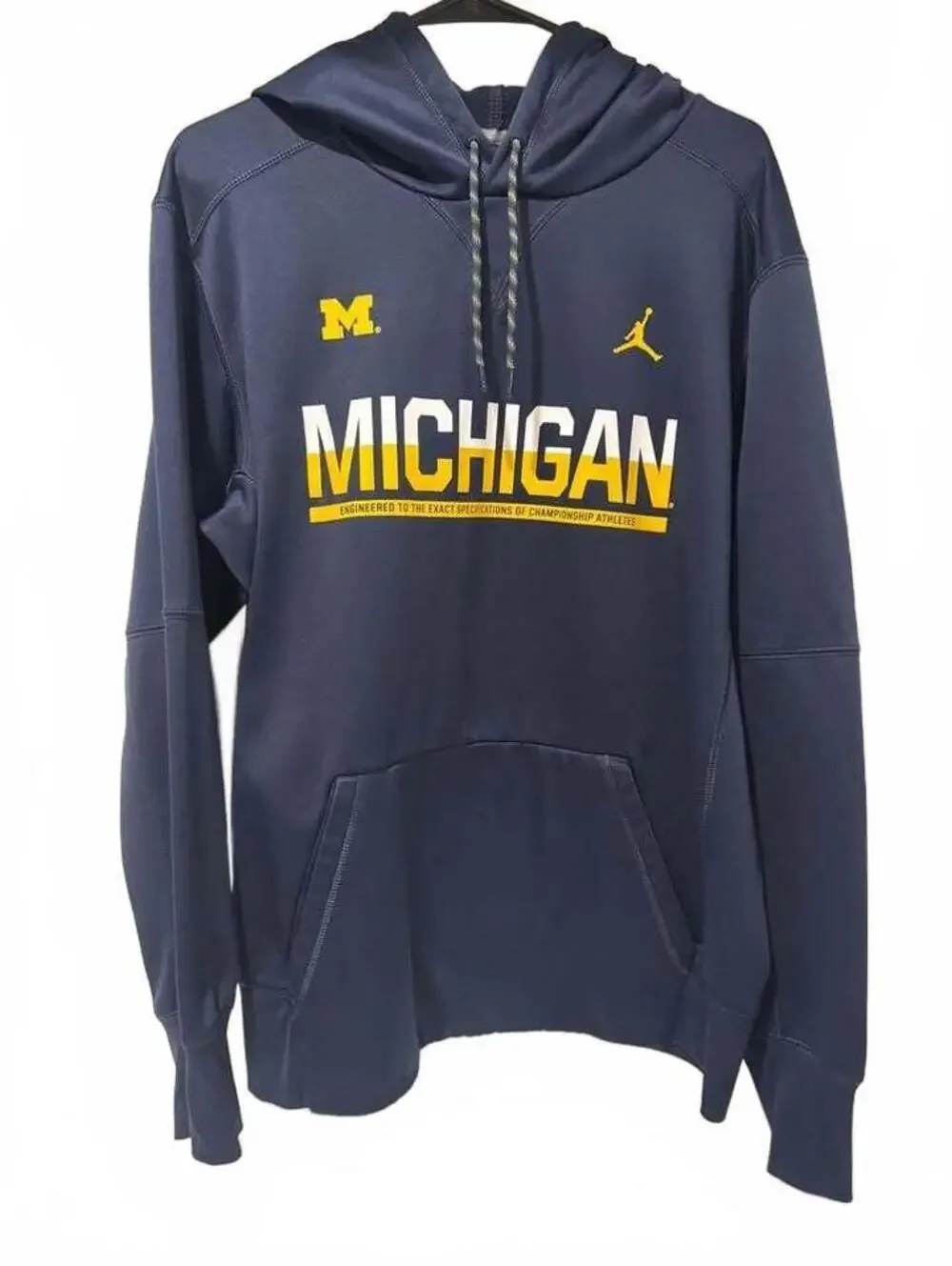 Jordan Michigan Wolverines Therma-FIT Hoodie - Size Large
